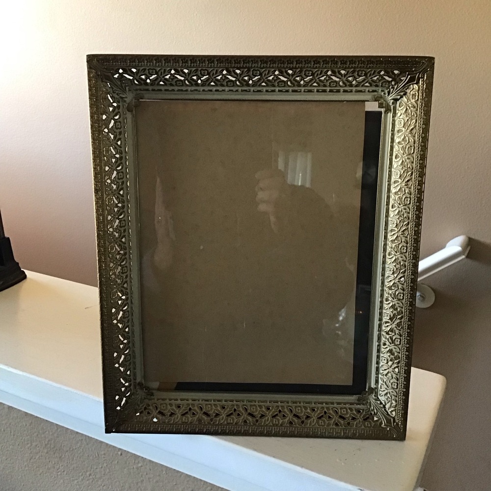 Vintage Filigree Metal Hollywood Regency Style Photo Frame